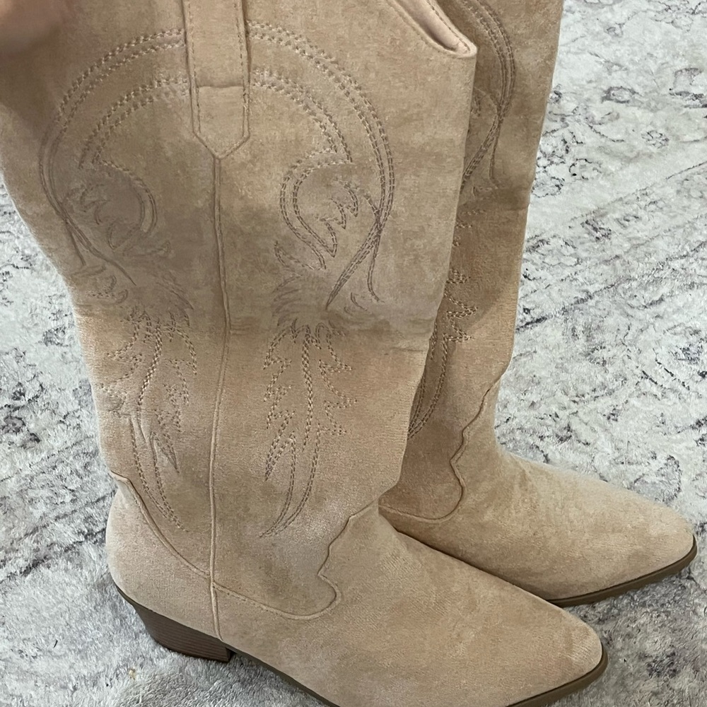 Beige Western-Style Women's Boots